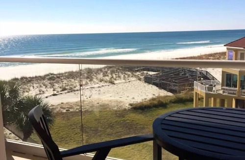 Pensacola Beach Condo | Cozy condo steps from the Gulf