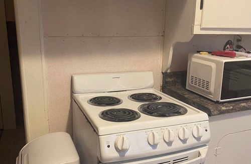 Zavalla Cottage | Cozy Cottage in Zavalla. Minutes to Lake Sam Rayburn near Cassel Boykins.