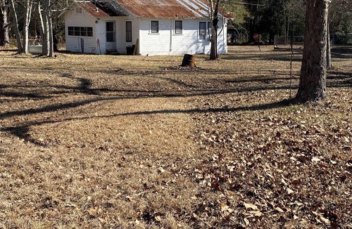 Zavalla Cottage | Cozy Cottage in Zavalla. Minutes to Lake Sam Rayburn near Cassel Boykins.