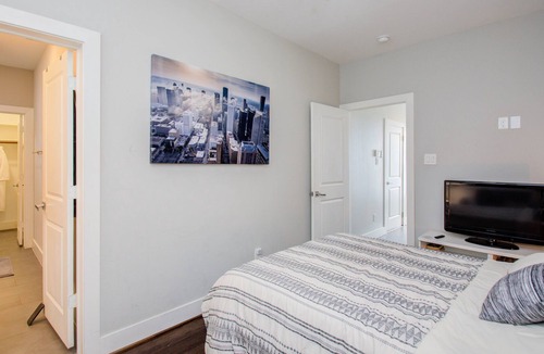 Northside House | Cozy Downtown Townhome