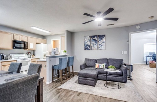 Frisco House | Cozy Executive Home in Central Frisco