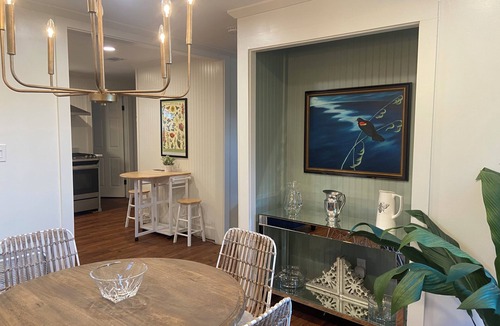 Fairhope Cottage | Cozy Fairhope Cottage – Walk to Fly Creek Marina and Sunset Point Restaurant!