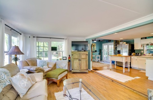 Vero Beach Cottage | Cozy Fort Pierce Cottage on Farm Animal Rescue!