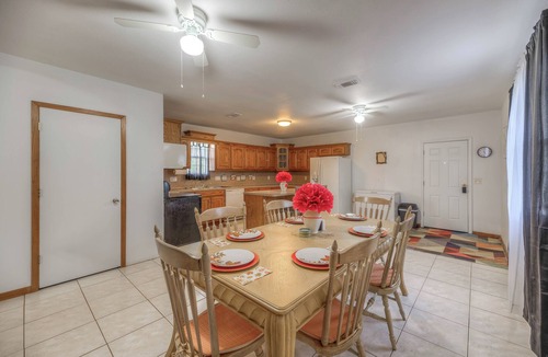 Livingston House | Cozy Home 10 min to Casino. Close to lke Donna,restnts and lke tombigbee.