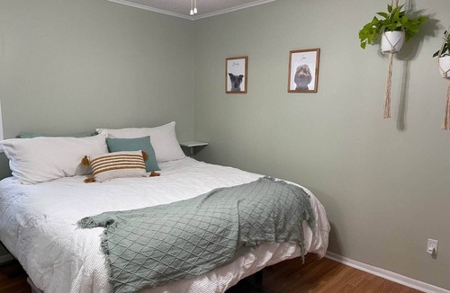 Mississippi City House | Cozy home 2 blocks from beach