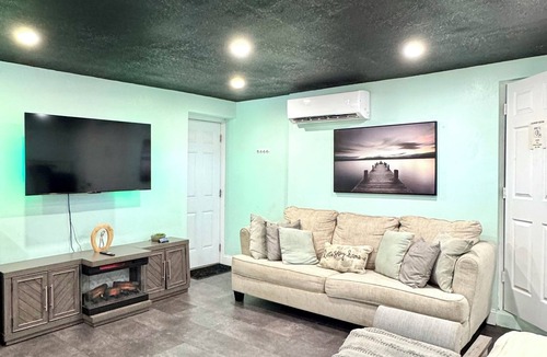 Lutz House | Cozy Lakehouse In-Law Suite