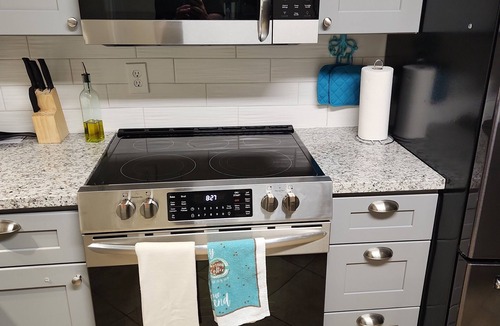 Clear Lake Shores Condo | Cozy, Lakeside 1-bedroom condo with AC and WiFi in enjoyable Kemah