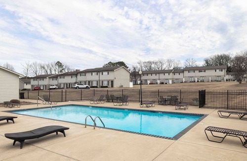 Oxford Condo | Cozy Loft | 1 Mile-Campus | Central