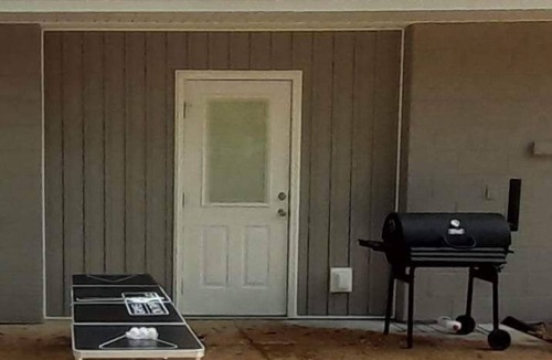 Northwest Pensacola House | Cozy modern house near interstate, amusement parks, hospital, 20 min from beach