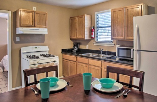 Esplanade Ridge Apartment | Cozy New Orleans Getaway ~ 2 Mi to Bourbon Street