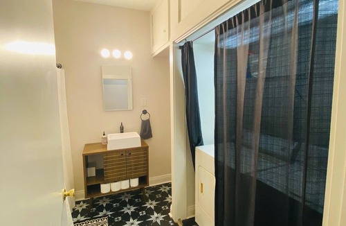Navarre House | Cozy New Orleans Hide Away
