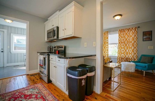 Northside House | Cozy Pet-Friendly Cottage on the North Shore