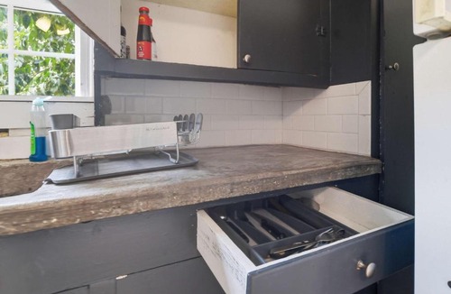 Freetown - Port Rico House | Cozy Private Room Heart of Downtown
