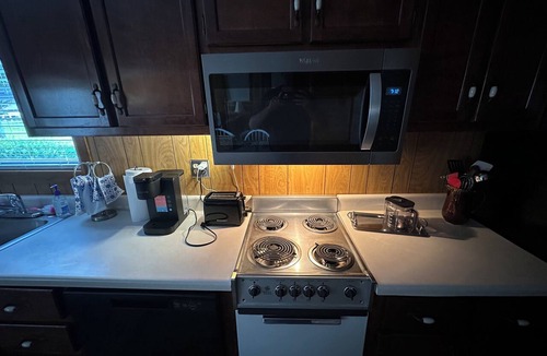 Boaz Cottage | Cozy Short Creek Cottage in welcoming Boaz with 2 BR AC for relaxing stays