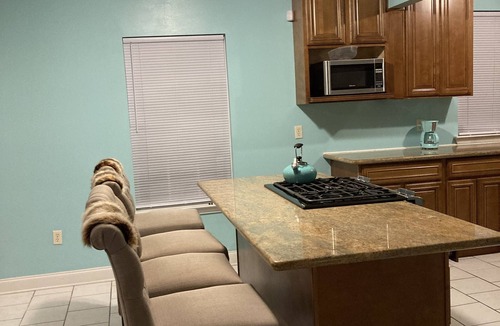 Fairgrounds House | Cozy single family house with all the comfortable amenity downtown New Orleans.