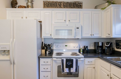 Northwest Pensacola House | Cozy & Spacious 4 bdrm Cottage in Pensacola