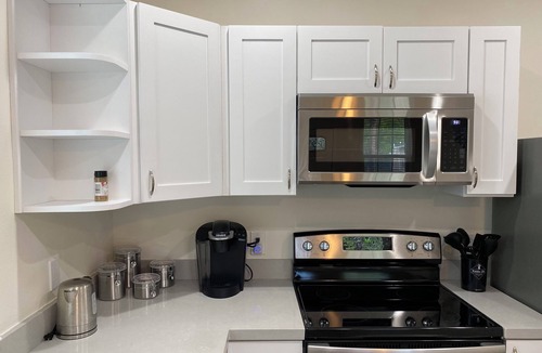 Saint Roch Apartment | Cozy Stay Near French Quarter - Bourbon Street - 5 min from Mardi Gras Route