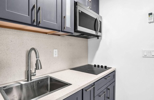 Lauderhill Apartment | Cozy studio in amazing Lauderhill with refreshing AC