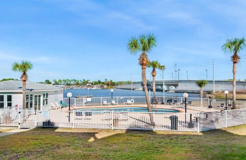Lower Grand Lagoon House | Crabby Lagoon C104