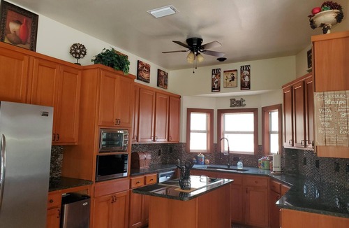 Foley Cottage | Creekside Inn - A quiet setting close to the Gulf Beaches, Golfing & OWA.