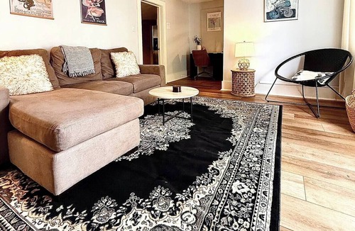 Marlyville - Fontainebleau Apartment | Creole Chalet - Fabulous Apartment in Vibrant Uptown New Orleans- Walk to Tulane