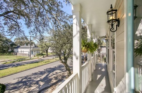 Faubourg Delassize Condo | Creole Charm: Historic Home in Vibrant Uptown