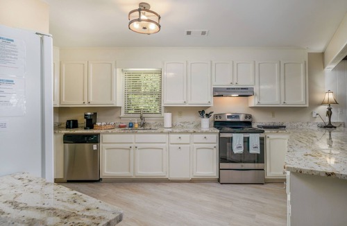 Northport House | Crimson Hideaway- 2 Story Dock- Incredible View! Only 20 Minutes to UA!