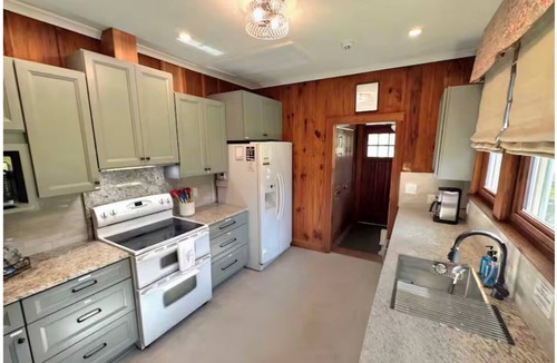 Shreveport House | Cross Lake Craftsman- Lakefront W/Pier & Slip