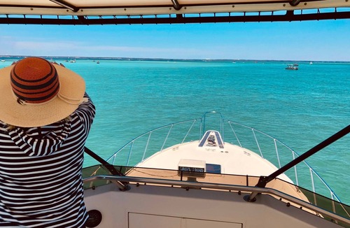 Destin Boat Rental | Cruise, Dine, and Stay aboard The Destin!