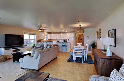 Crystal Beach Condo | Crystal Dunes by Southern Vacation Rentals
