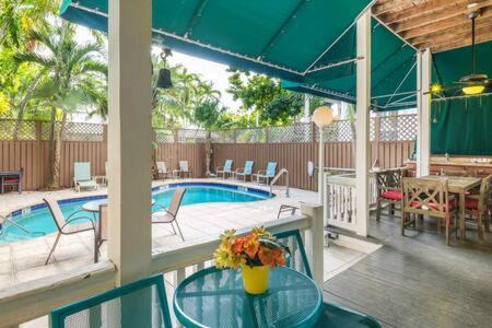Key West Historic District Hotel | Curry House - Room 5
