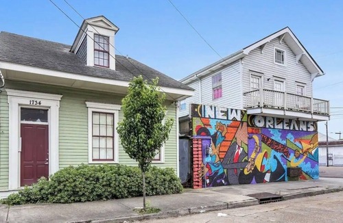South 7th Ward Apartment | Cute 1bed 1bath walk to French Quarter, Frenchmen & Bourbon St