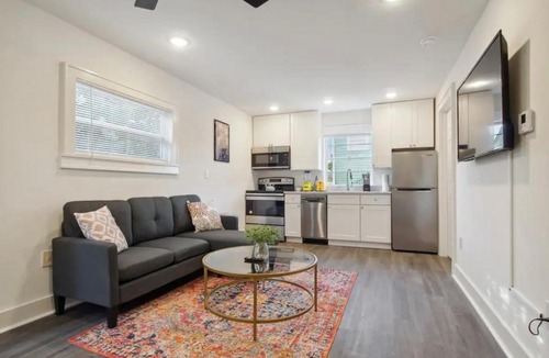 South 7th Ward Apartment | Cute 1bed 1bath walk to French Q and Bourbon St
