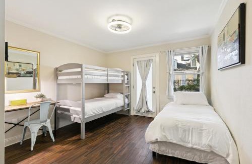 Treme Apartment | Cute 2Bed 1bath, 7blocks from French Q, steps to Jazz venues, free gated pk include