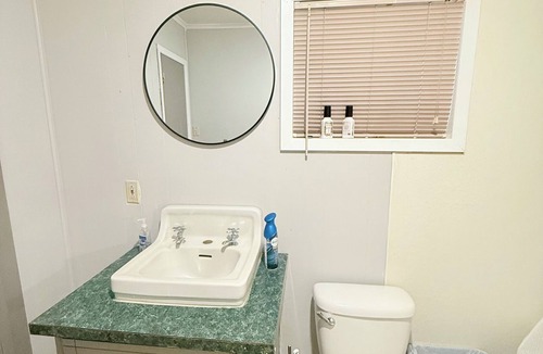 New Iberia House | Cute 3-bedroom house with AC in charming New Iberia