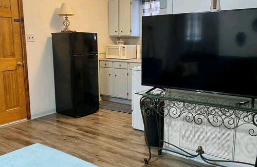 Pineville House | CUTE, COZY, COMFORTABLE, AND SUPER CONVENIENT!