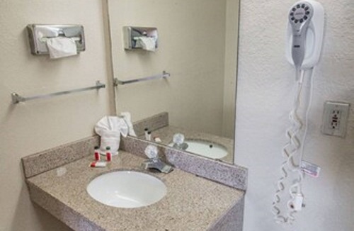 Fort Walton Beach Hotel | Days Inn by Wyndham Fort Walton Beach