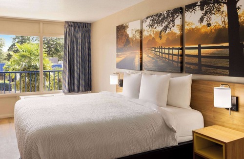 McComb Hotel | Days Inn by Wyndham McComb MS