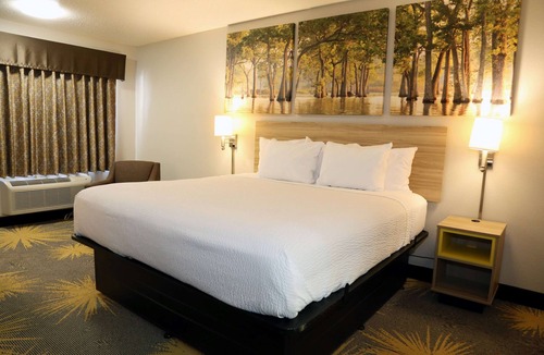 Monroe Hotel | Days Inn by Wyndham Monroe LA