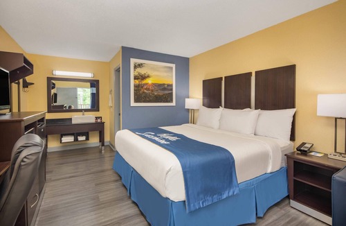 Muscle Shoals Hotel | Days Inn by Wyndham Muscle Shoals Florence