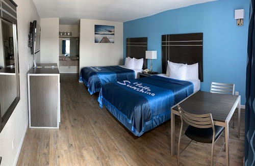 Orange Hotel | Days Inn by Wyndham Orange