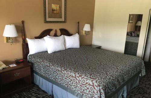 Picayune Hotel | Days Inn by Wyndham Picayune