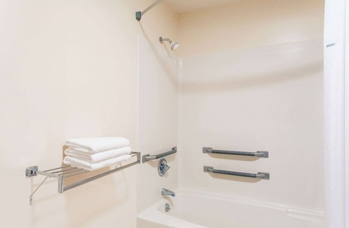 Picayune Hotel | Days Inn by Wyndham Picayune