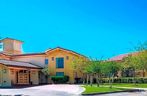Sulphur Hotel | Days Inn by Wyndham Sulphur West