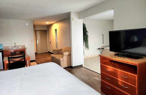 Thibodaux Hotel | Days Inn & Suites by Wyndham Thibodaux