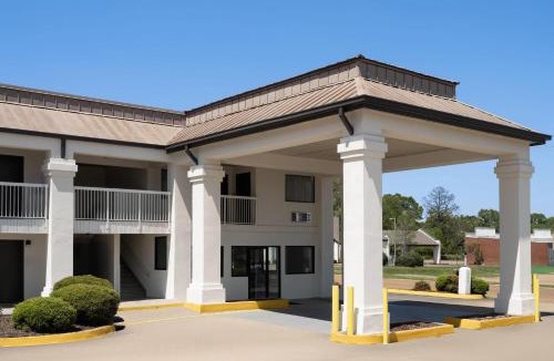 Byram Hotel | Days Inn & Suites by Wyndham Byram