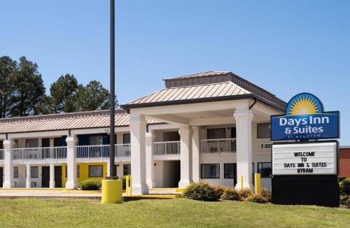 Byram Hotel | Days Inn & Suites by Wyndham Byram