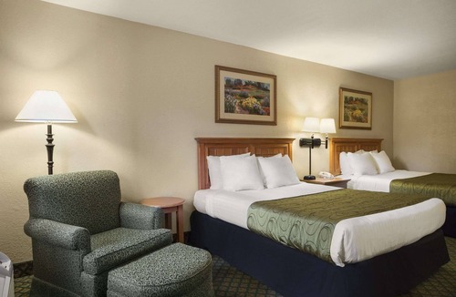 Stuttgart Hotel | Days Inn & Suites by Wyndham Stuttgart
