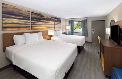 Vicksburg Hotel | Days Inn & Suites by Wyndham Vicksburg