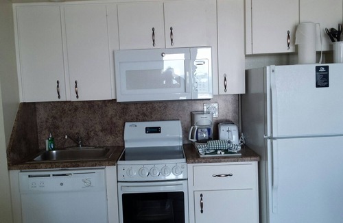 Ormond Beach Condo | Daytona 500 - Oceanfront - Royal Floridian - 2 Bedroom Feb 14 - Feb 21/2026